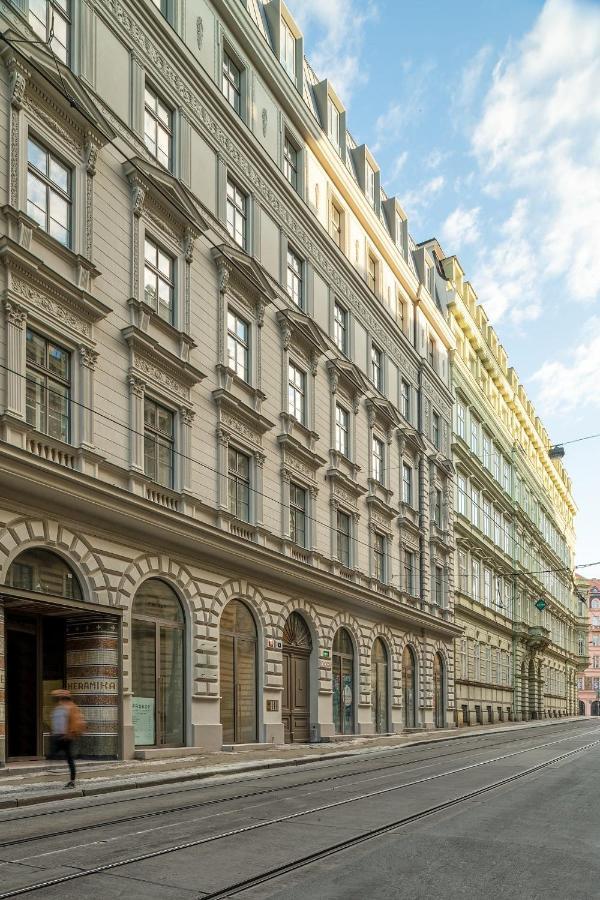 Luxury Apartment In The Centre Прага Экстерьер фото